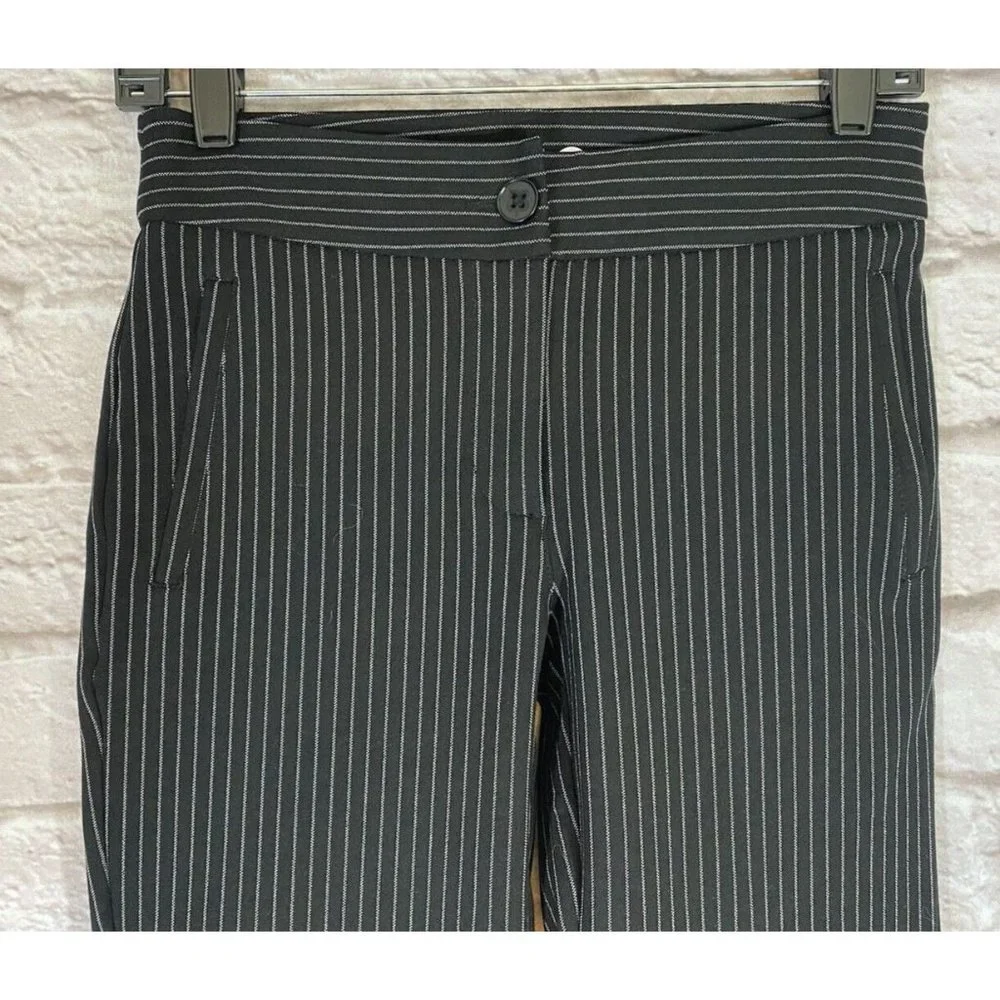 Betabrand XS S-Petite Pinstripe Ankle Zipper Cropped Trouser Pants Pockets 9239